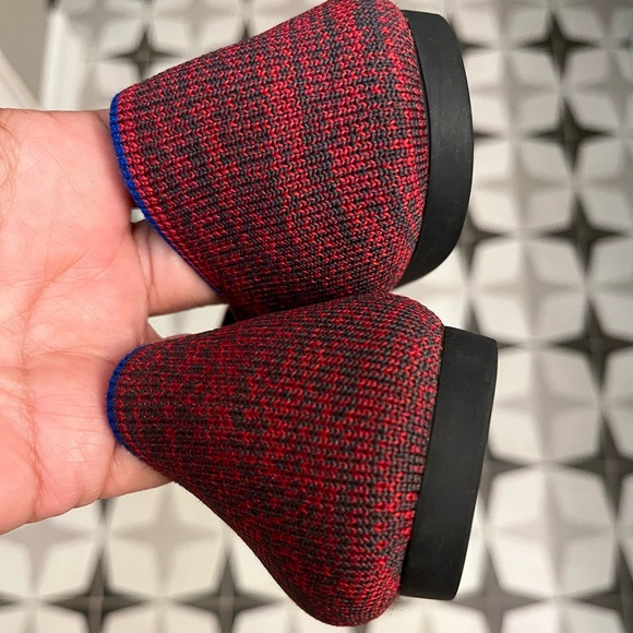 Size 8 Rothys Flats - Picture 5 of 7